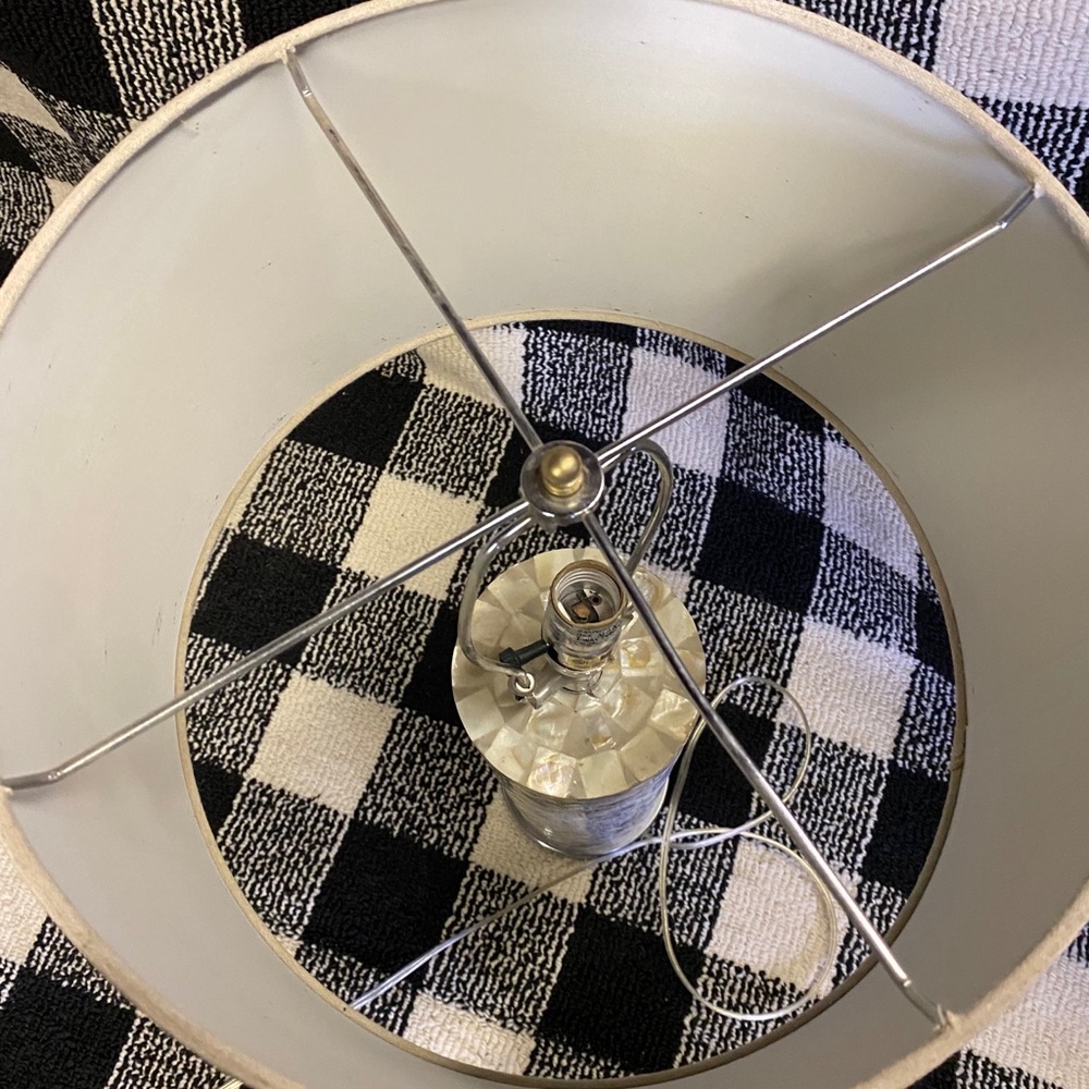 Lamp - Picture 4 of 4